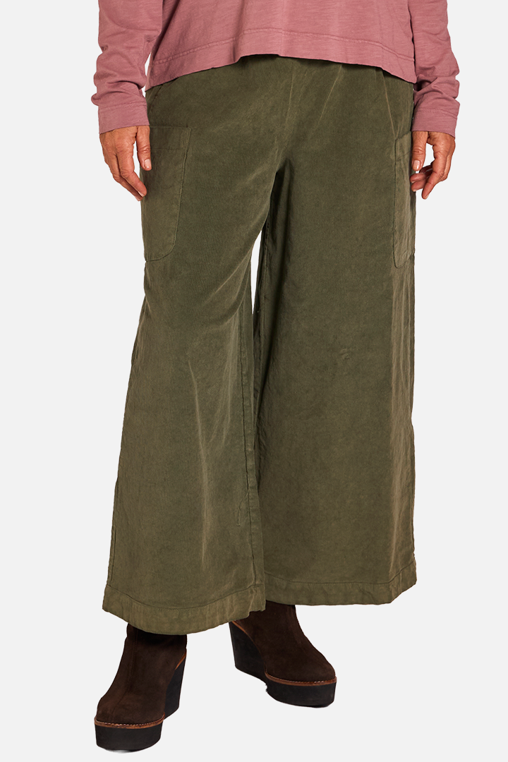 ELISA Pantalón Oliva de FETE — Detalle