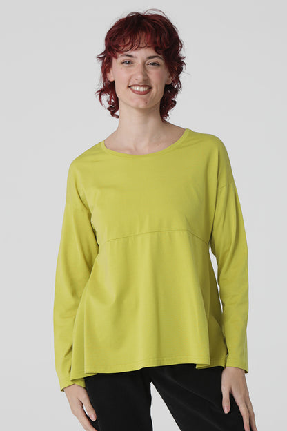 CAMISETA CORTE EVASE SULCATA