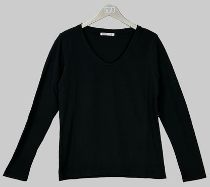 CAMISETA ESCOTE PICO GOTA
