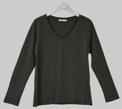 CAMISETA ESCOTE PICO GOTA