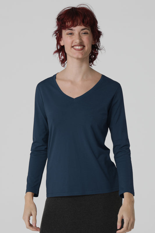 CAMISETA ESCOTE PICO GOTA