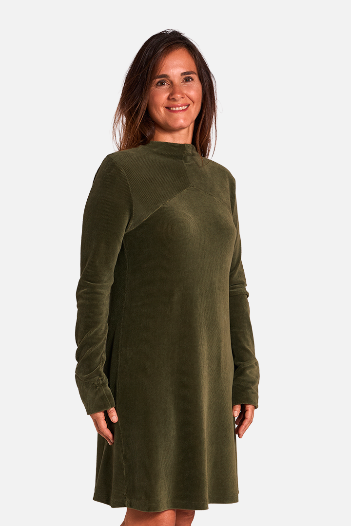 LIRA Vestido Oliva de FETE — Detalle