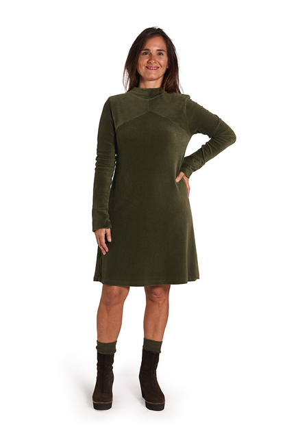 LIRA Vestido Oliva de FETE — Frontal