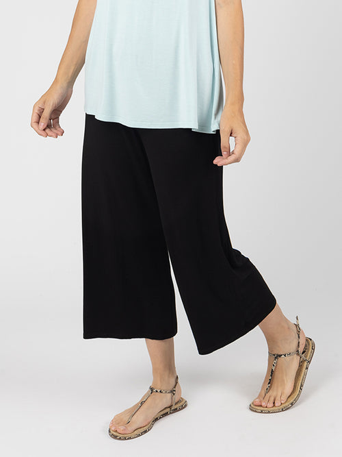 NAREL Pantalón Pirata Black